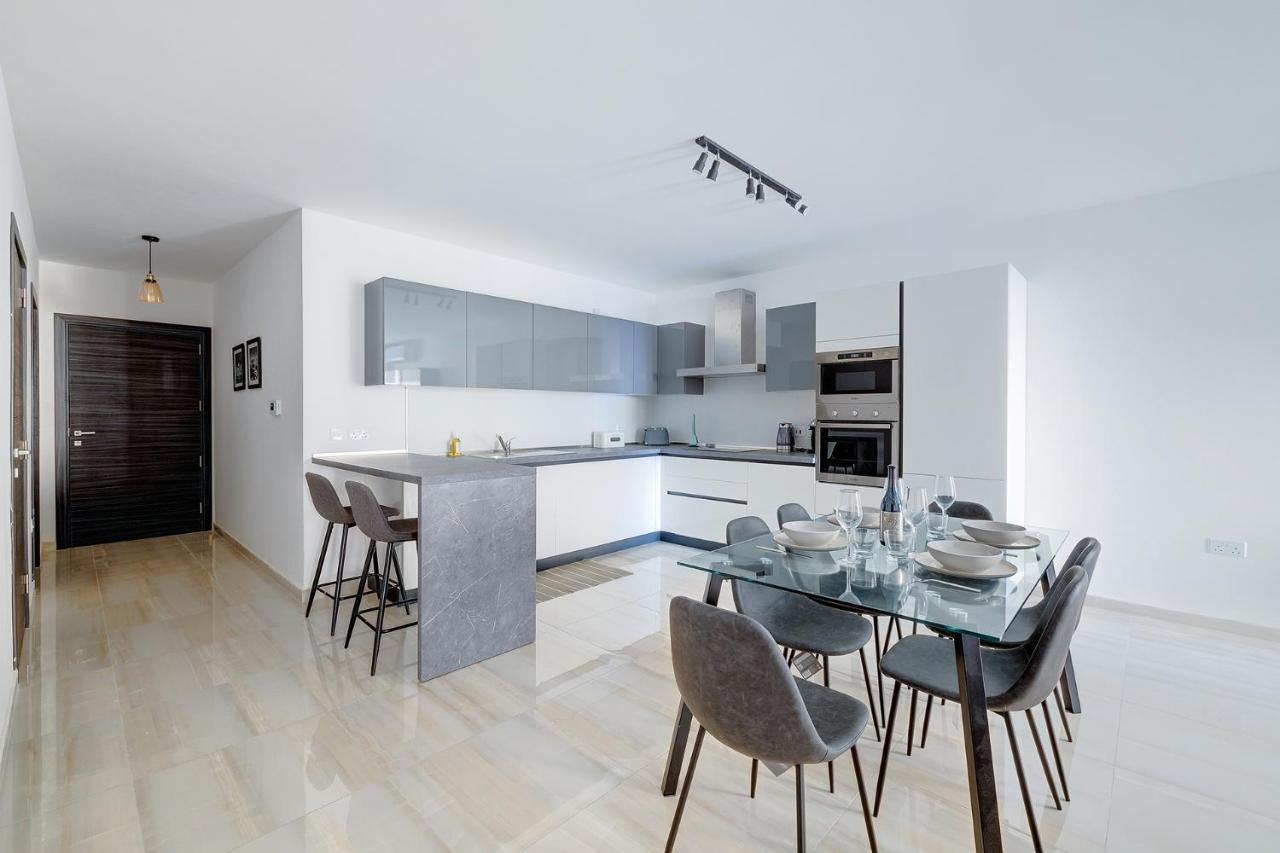 Chic 2Br Apartment, Ideal Location Ta Xbiex Экстерьер фото